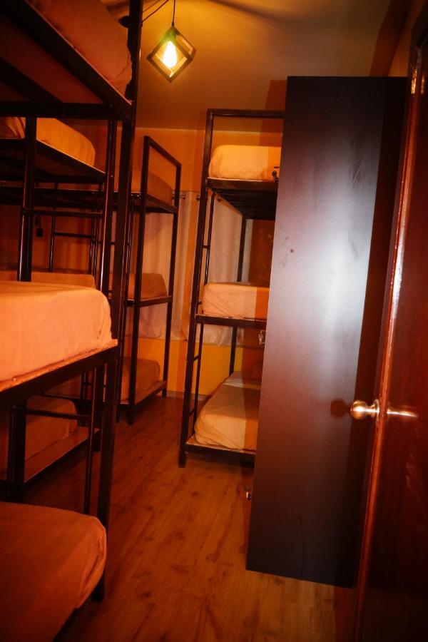 Happy Tree Hostel Peru Лима Экстерьер фото