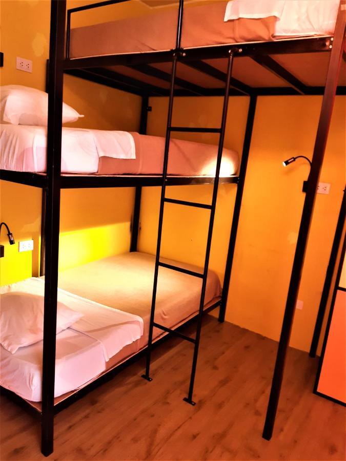 Happy Tree Hostel Peru Лима Экстерьер фото