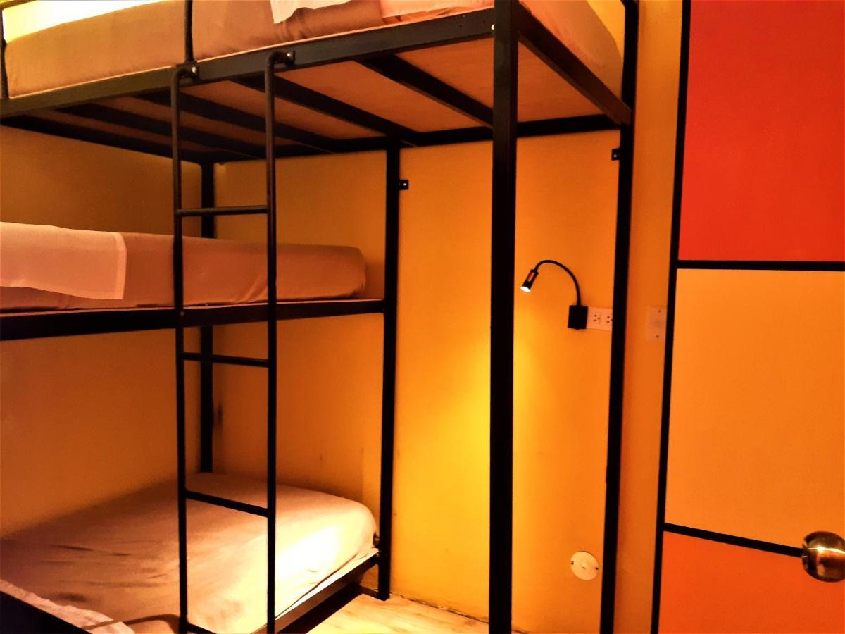 Happy Tree Hostel Peru Лима Экстерьер фото