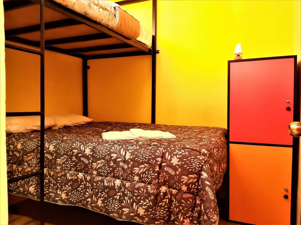 Happy Tree Hostel Peru Лима Экстерьер фото