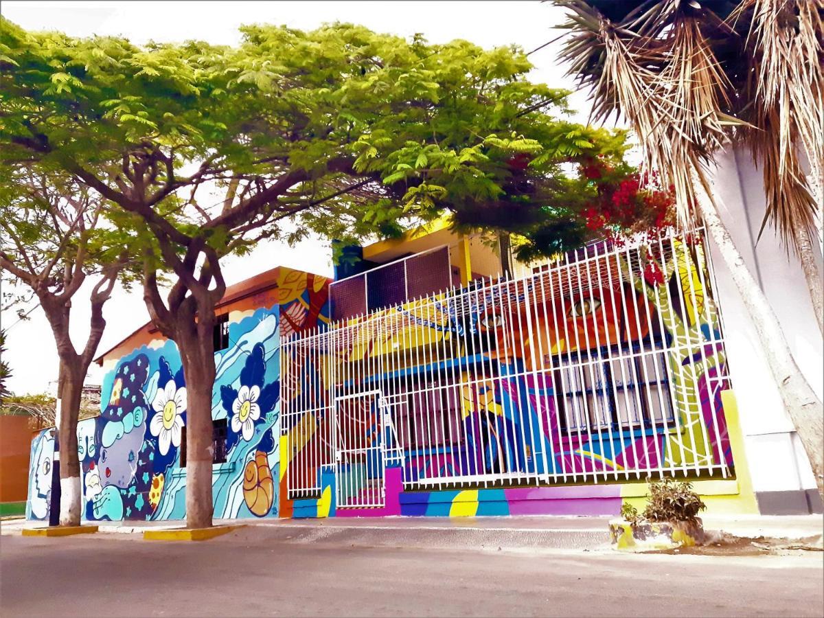 Happy Tree Hostel Peru Лима Экстерьер фото
